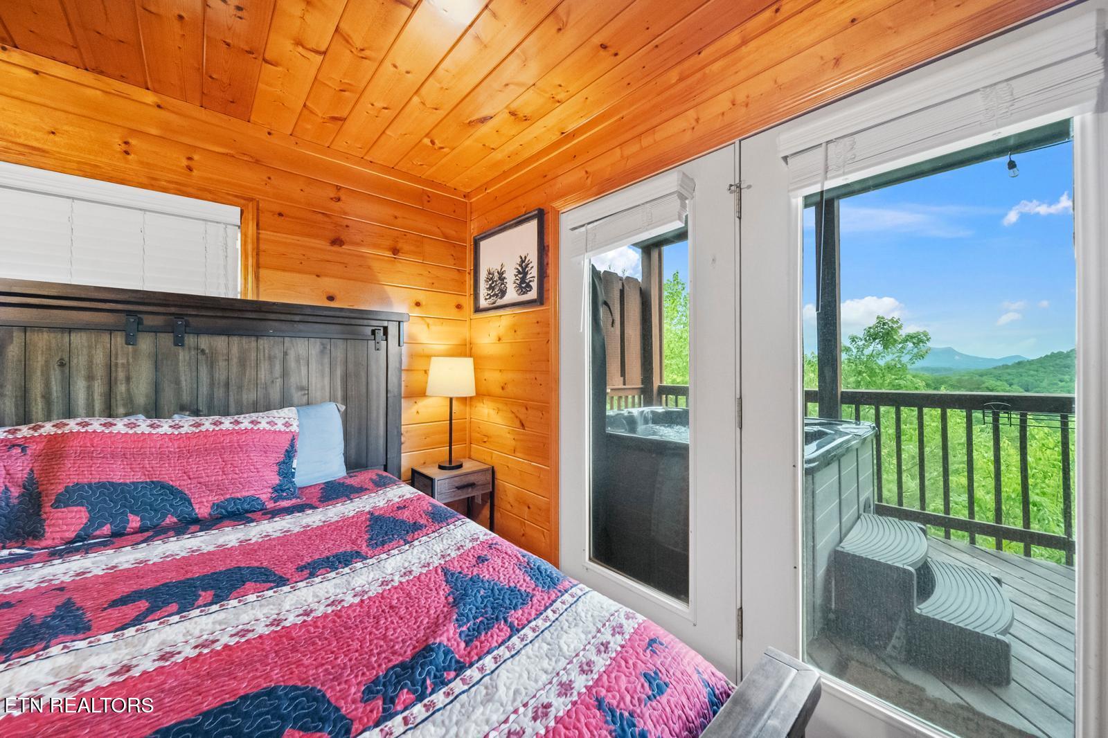 1644 Pinewood Way Sevierville, TN 37862 - Photo 16 of 44 WhatsApp Image 2025-10-29 at 9.12.15 AM