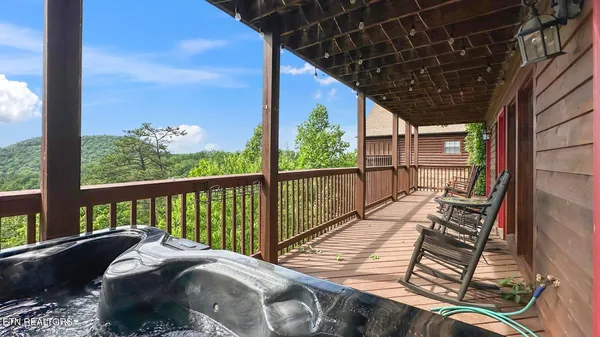 $895,000 | 1644 Pinewood Way, Sevierville, TN 37862