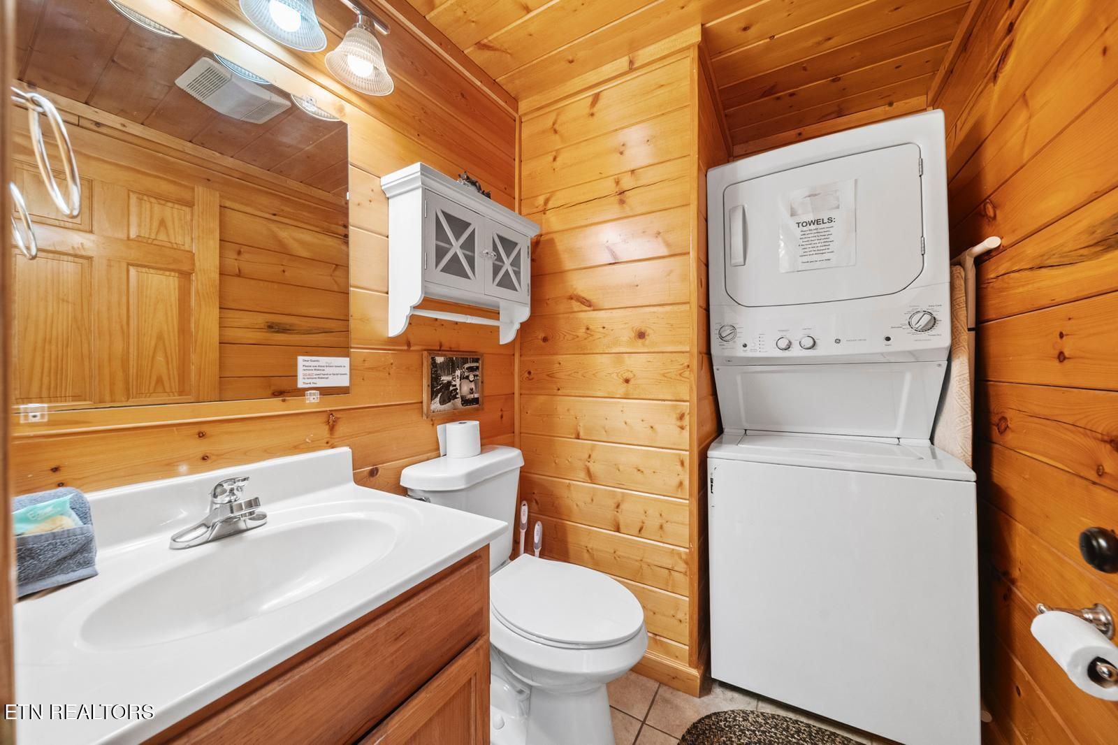 1644 Pinewood Way Sevierville, TN 37862 - Photo 34 of 44 WhatsApp Image 2025-10-29 at 9.12.15 AM