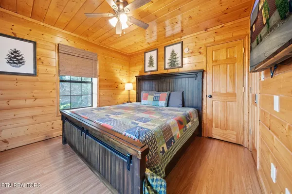 $895,000 | 1644 Pinewood Way, Sevierville, TN 37862