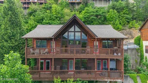 $895,000 | 1644 Pinewood Way, Sevierville, TN 37862