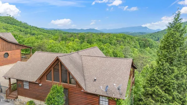 $895,000 | 1644 Pinewood Way, Sevierville, TN 37862