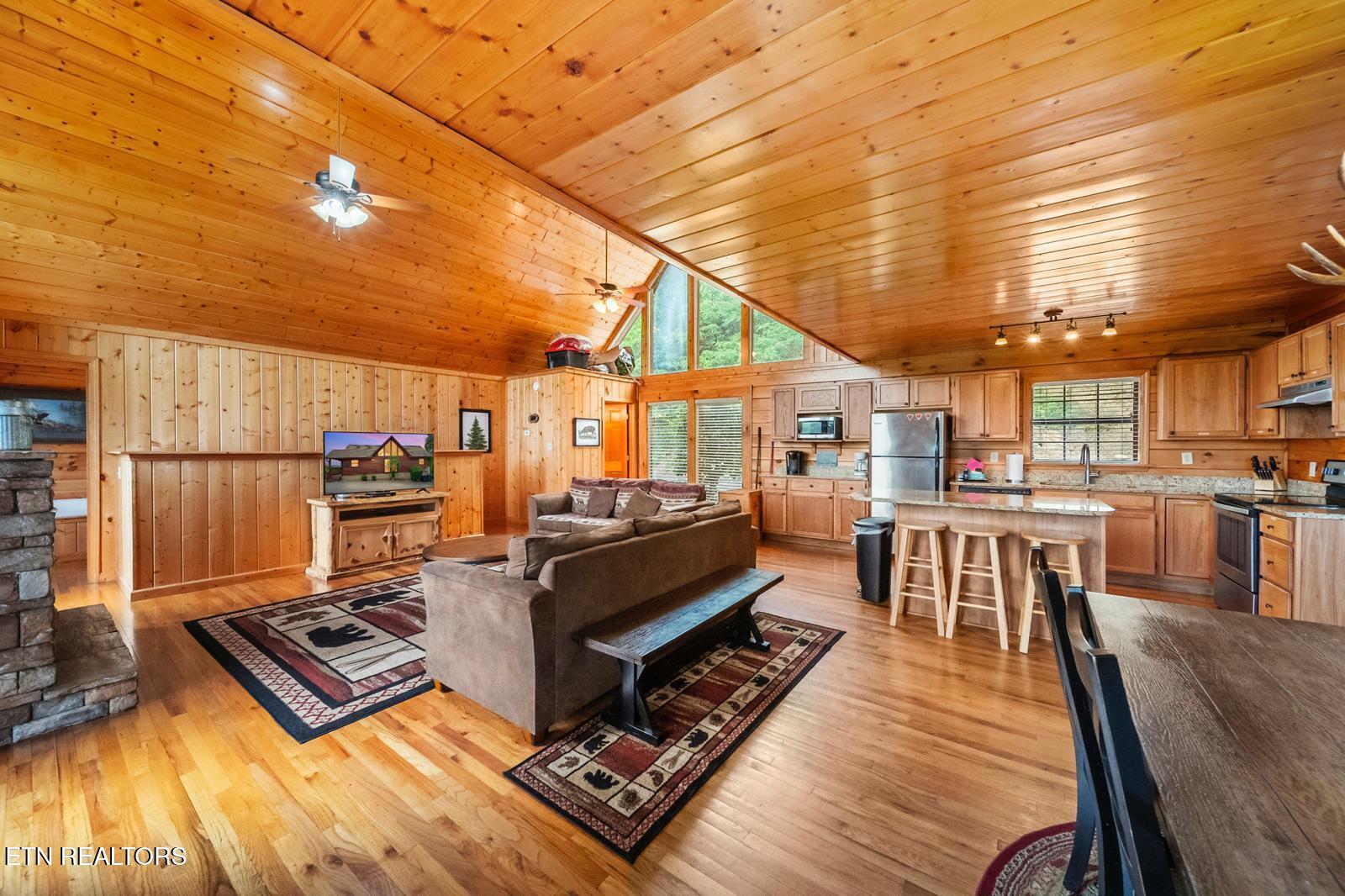 1644 Pinewood Way Sevierville, TN 37862 - Photo 7 of 44 WhatsApp Image 2025-10-29 at 9.12.15 AM