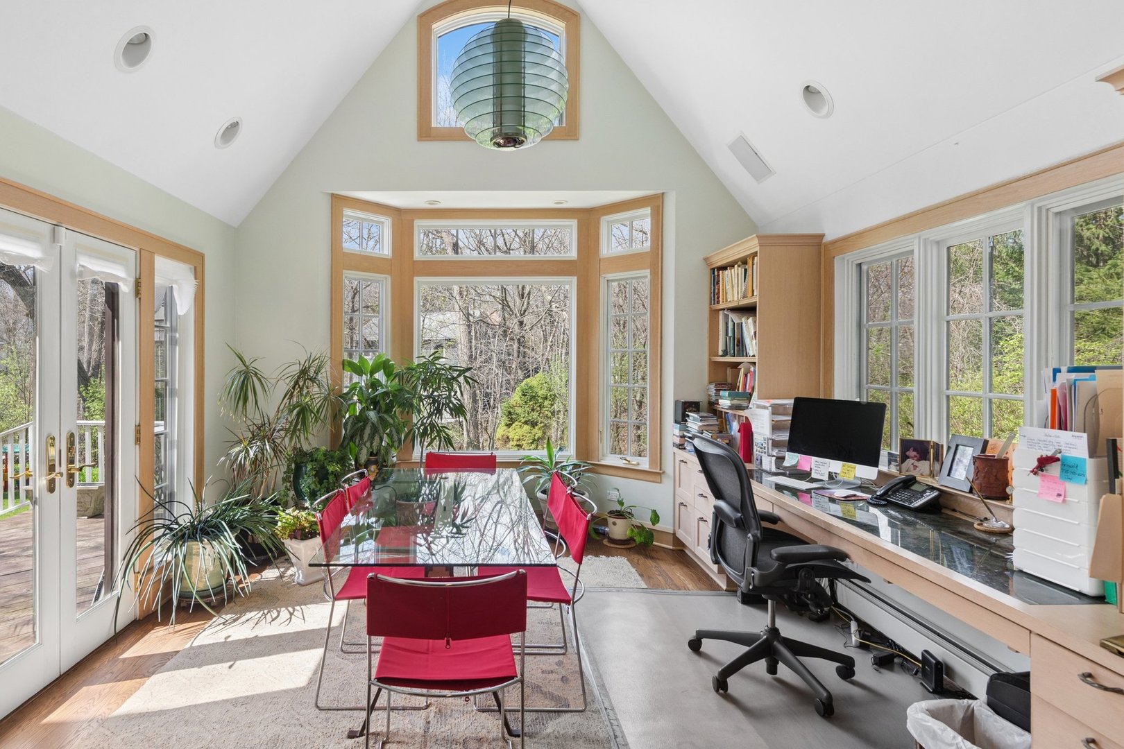 321 Woodland Road Highland Park, IL 60035 - Photo 13 of 48 a workspace with furniture and a window