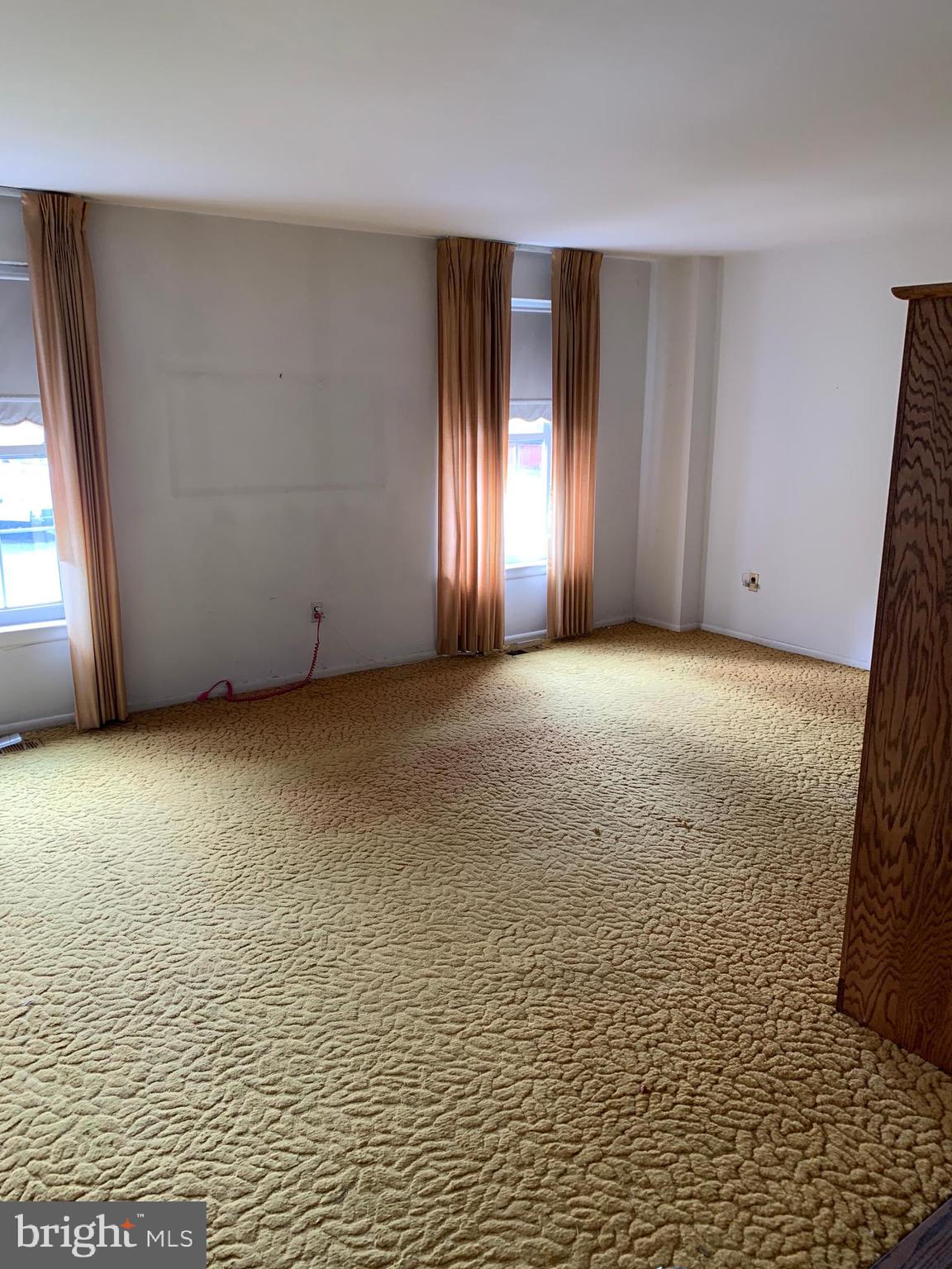 103 Rennard Terrace Philadelphia, PA 19116 - Photo 3 of 19 Gallery Image 3