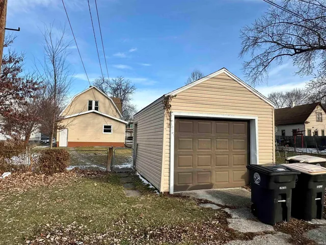 $174,900 | 921 Cottage Avenue, Fort Wayne, IN 46807