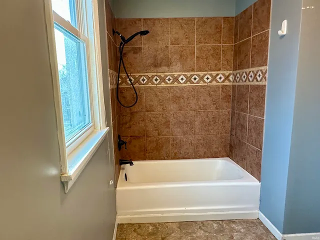 $174,900 | 921 Cottage Avenue, Fort Wayne, IN 46807