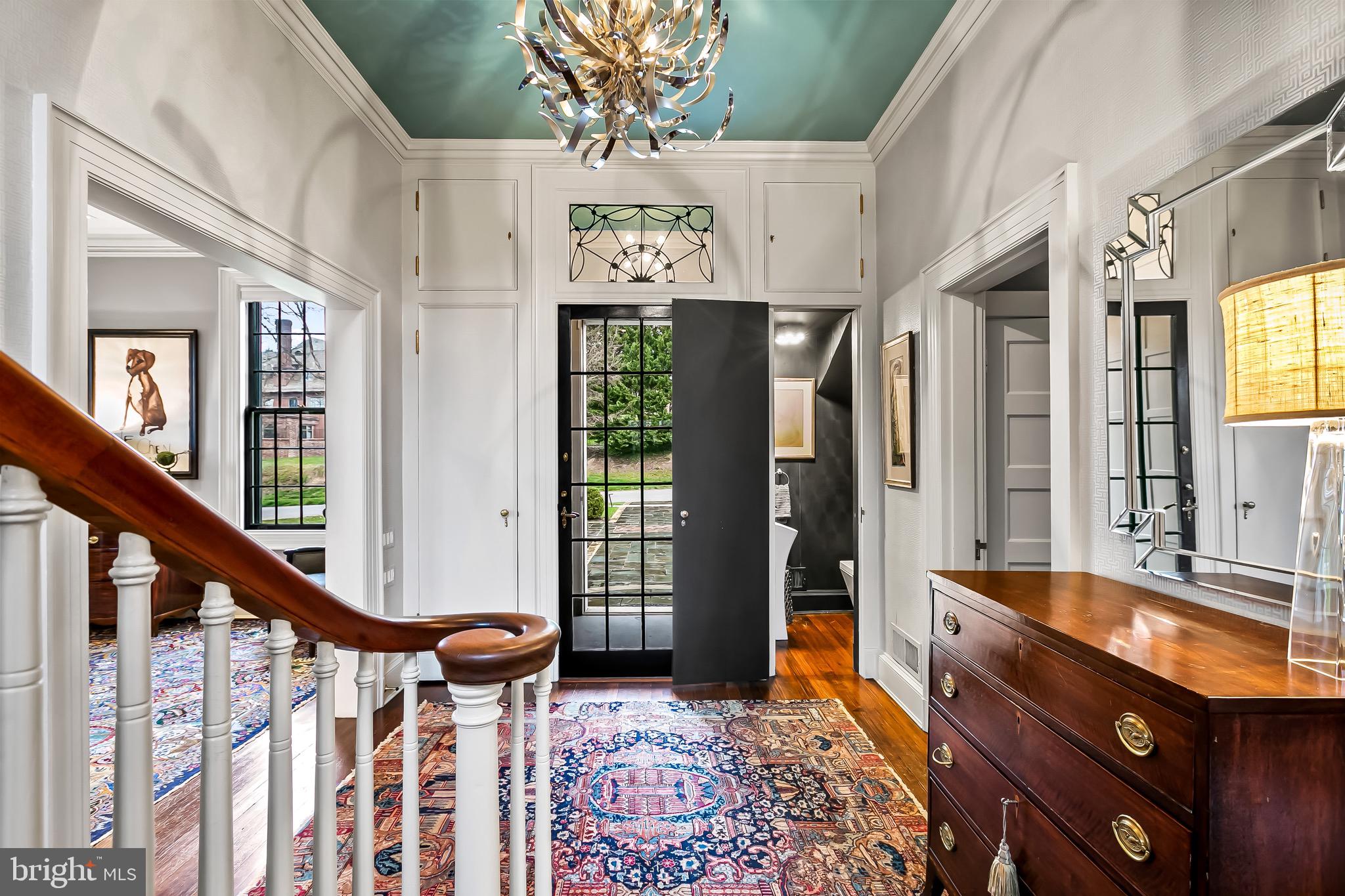 207 Wendover Road Baltimore, MD 21218 - Photo 13 of 111 View towards front door with powder room