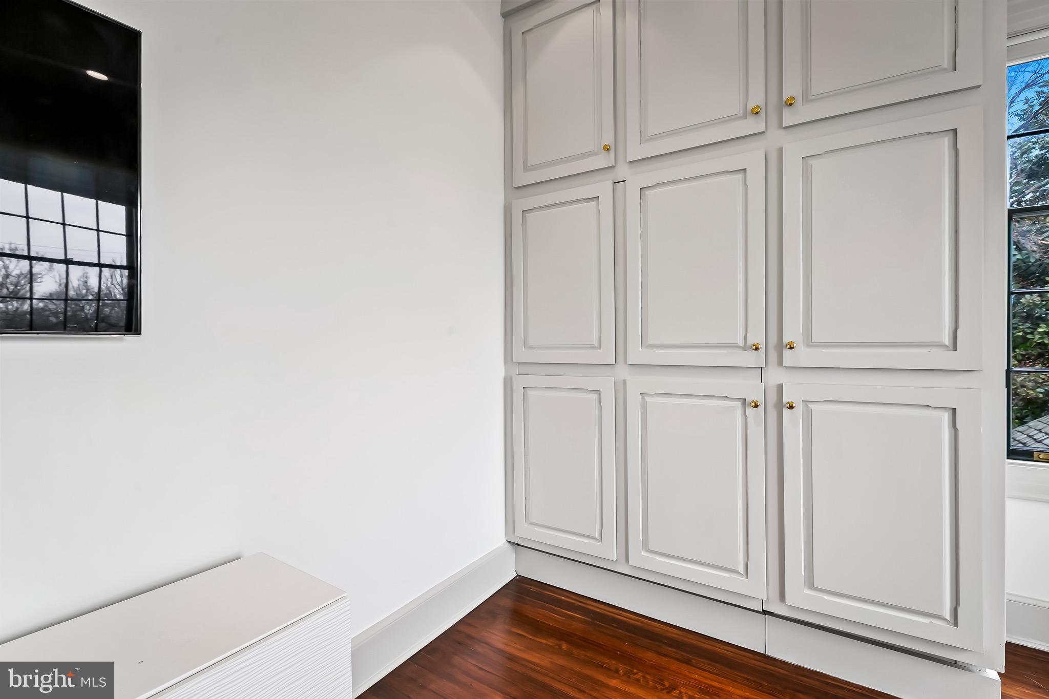 207 Wendover Road Baltimore, MD 21218 - Photo 51 of 111 Hidden full bath in bedroom #2