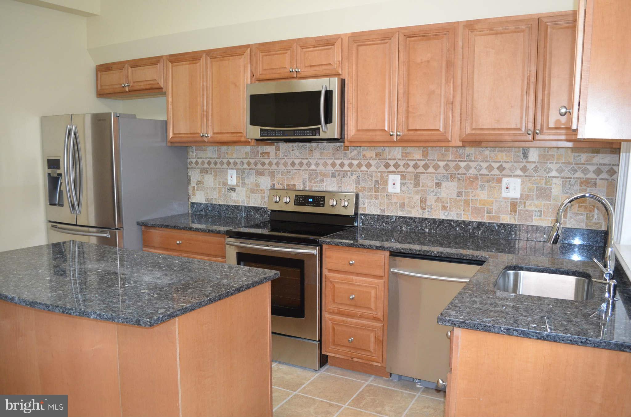 424 8th Street Northeast Washington, DC 20002 - Photo 4 of 8 Kitchen