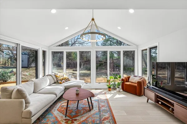 $1,500,000 | 5117 Lake Mendota Drive, Madison, WI 53705