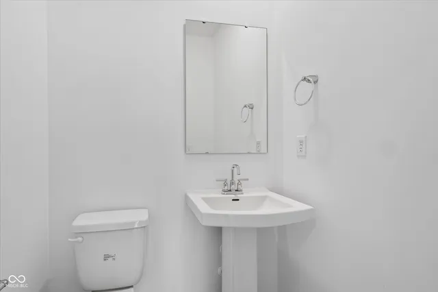 $2,800 | 15946 Meadow Frost Court, Fishers, IN 46037