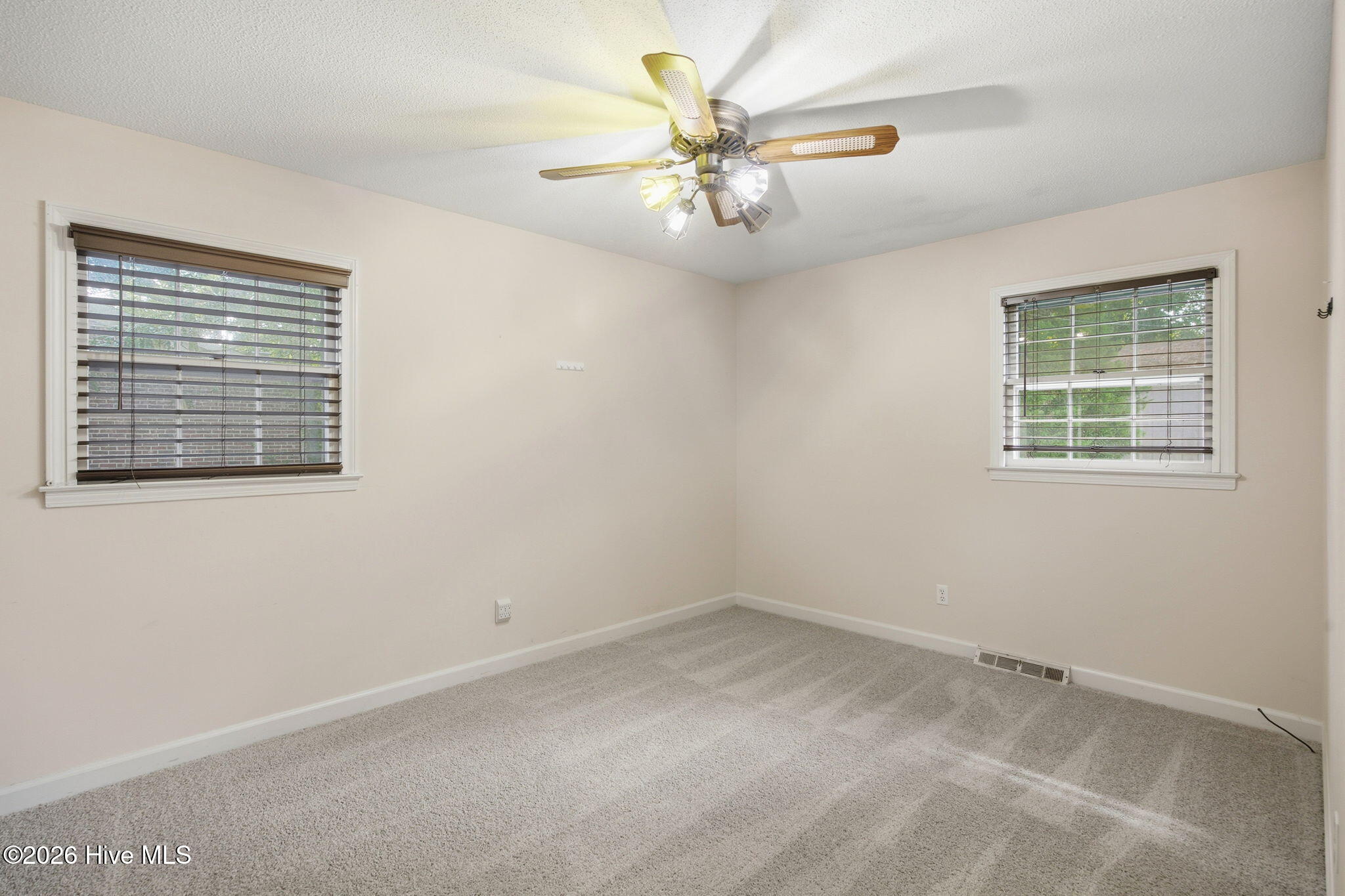 306 West Blackbeard Road Wilmington, NC 28409 - Photo 26 of 53