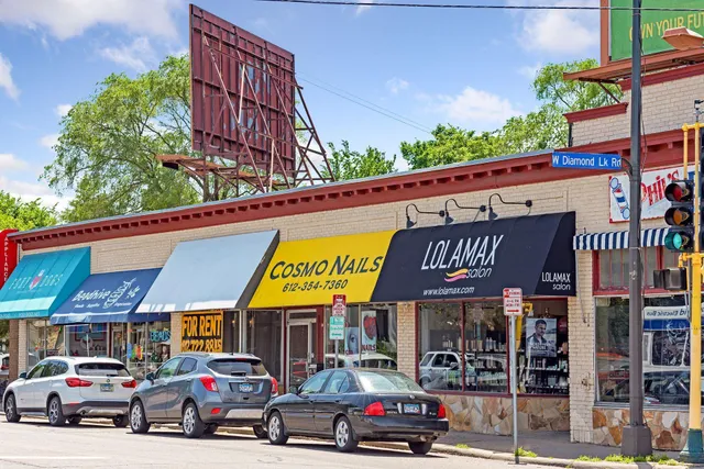 $625,000 | 14 West 47th Street, Minneapolis, MN 55419