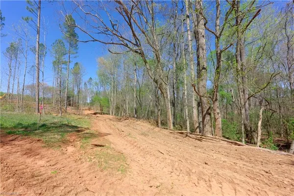 $169,000 | 4 Alexander Farm Road, Harmony, NC 28634