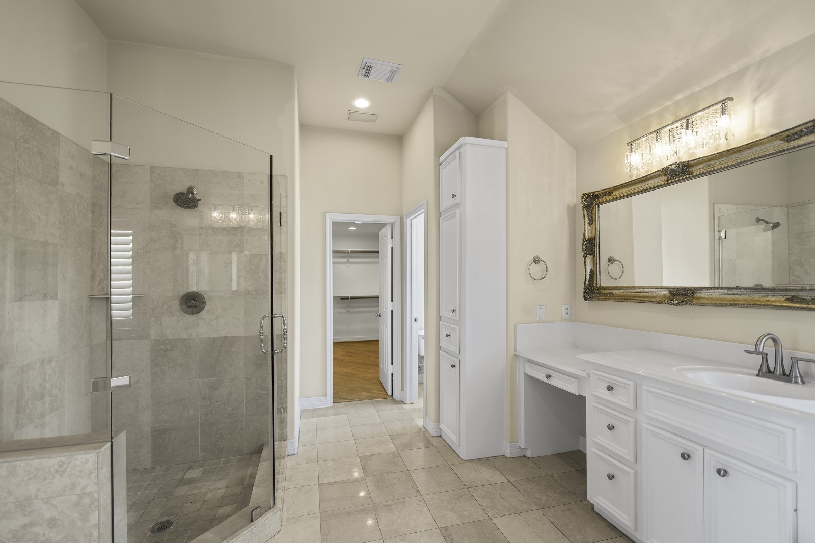 3307 West Lamar Street, Unit B Houston, TX 77019 - Photo 19 of 27 a bathroom with a shower sink and mirror