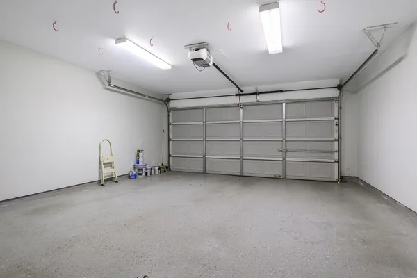 a view of a garage