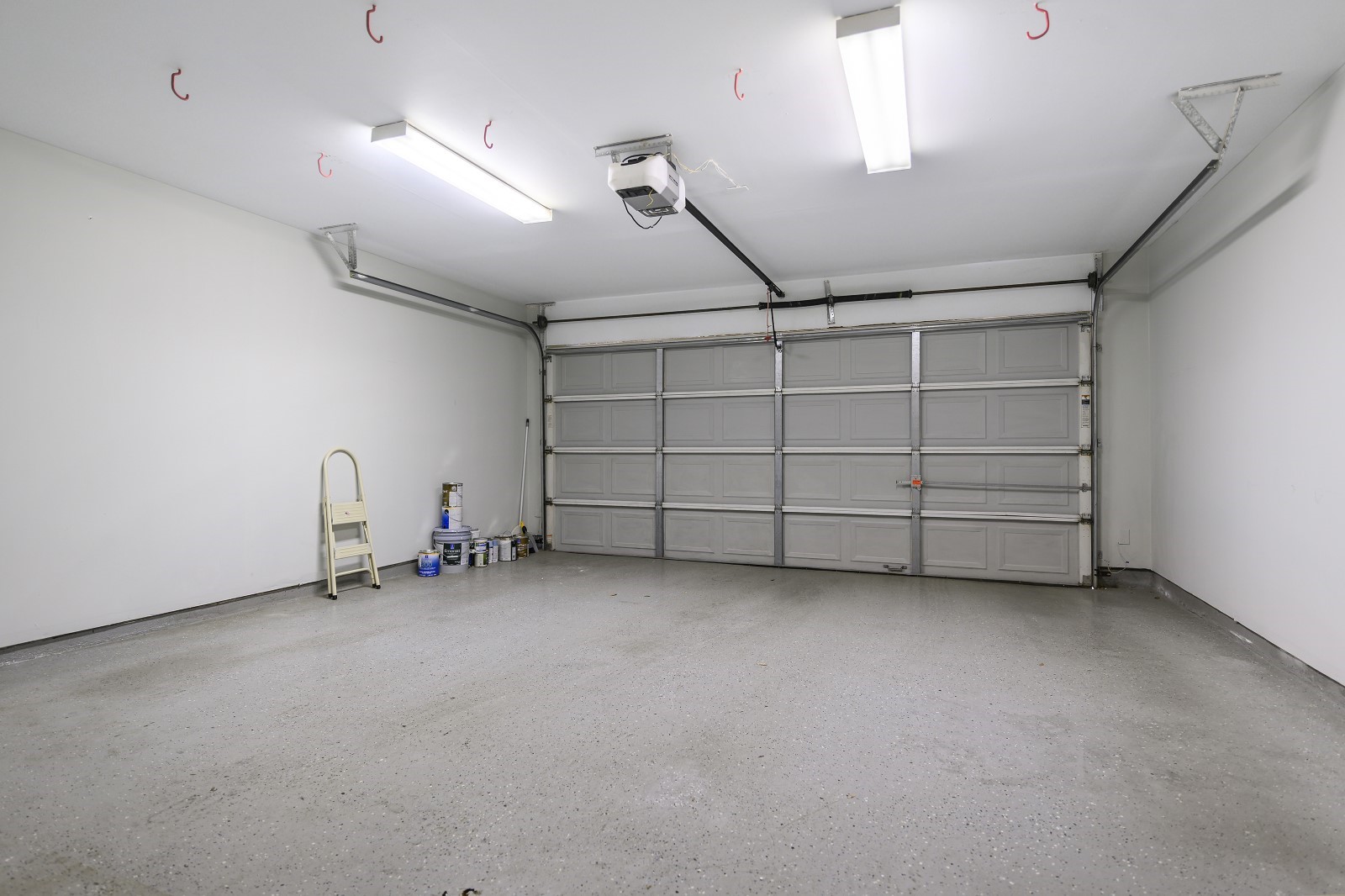 3307 West Lamar Street, Unit B Houston, TX 77019 - Photo 26 of 27 a view of a garage