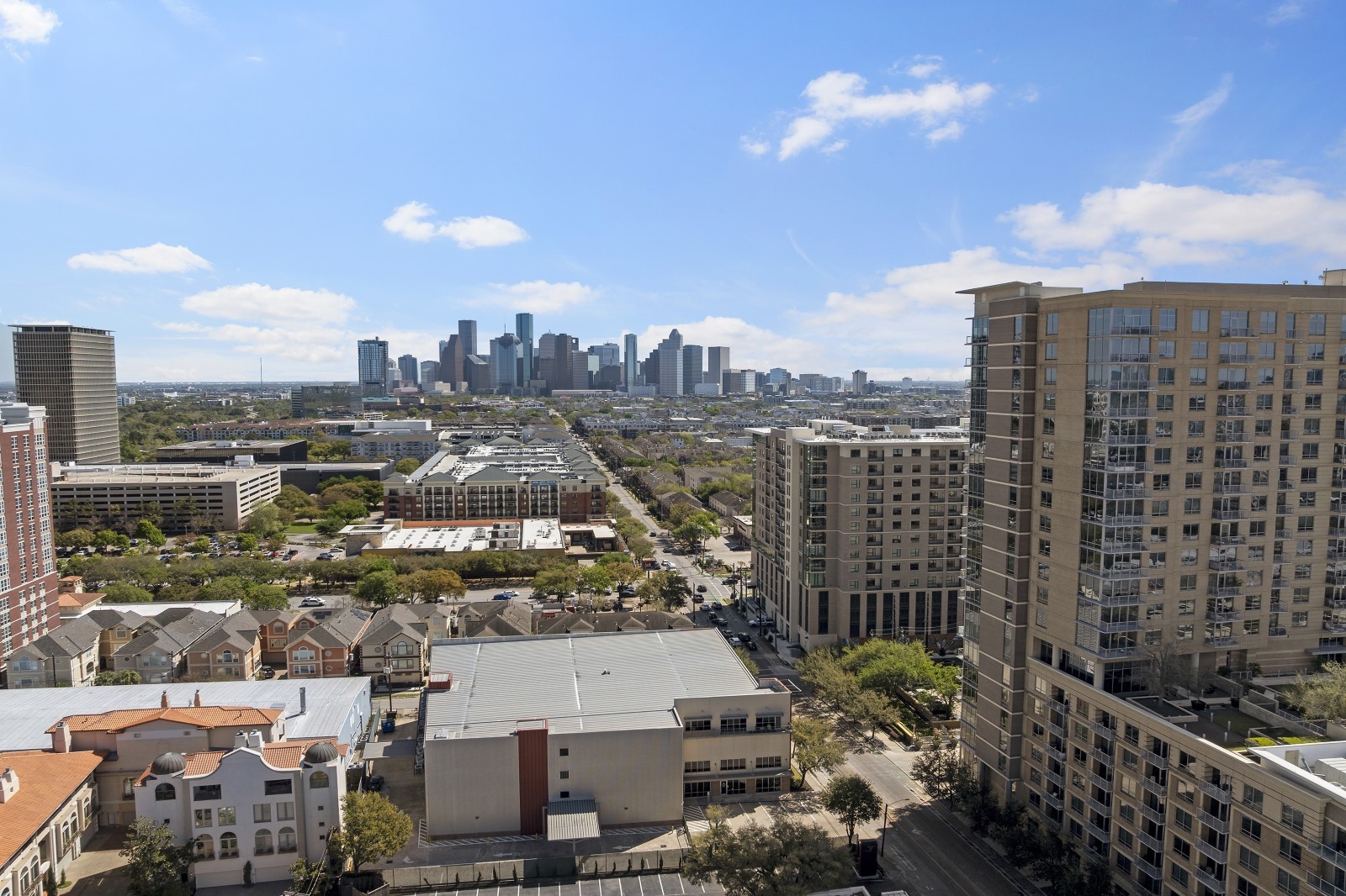 3307 West Lamar Street, Unit B Houston, TX 77019 - Photo 3 of 27 a view of a city