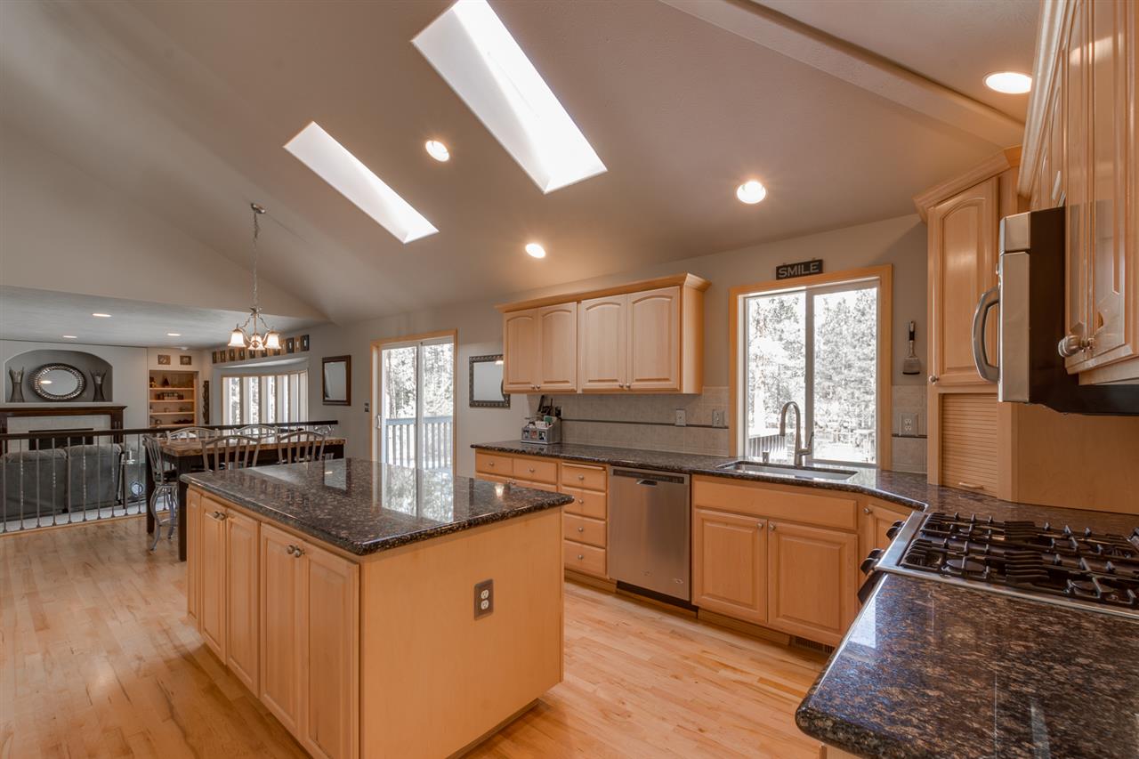 4703 East Greenbluff Road Colbert, WA 99005 - Photo 5 of 20