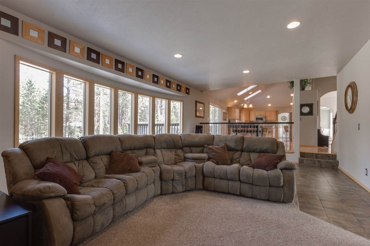 4703 East Greenbluff Road Colbert, WA 99005 - Photo 9 of 20