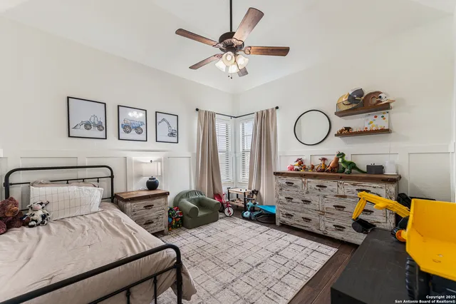 $415,000 | 911 County Road 367, Hondo, TX 78861