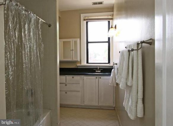 1930 18th Street Northwest, Unit 43 Washington, DC 20009 - Photo 6 of 13 Bath