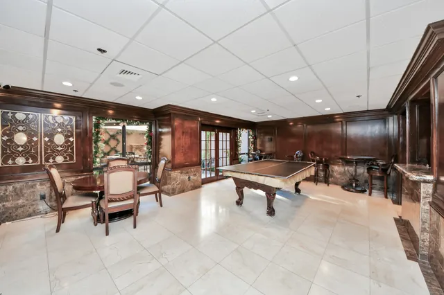 $1,900 | 3525 Sage Road, Unit 1503, Houston, TX 77056