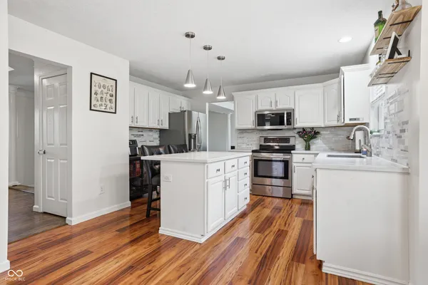 $389,000 | 11224 Echo Ridge Lane, Indianapolis, IN 46236