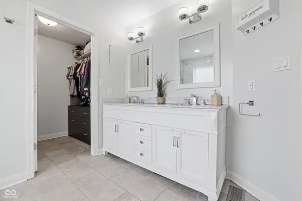 $389,000 | 11224 Echo Ridge Lane, Indianapolis, IN 46236