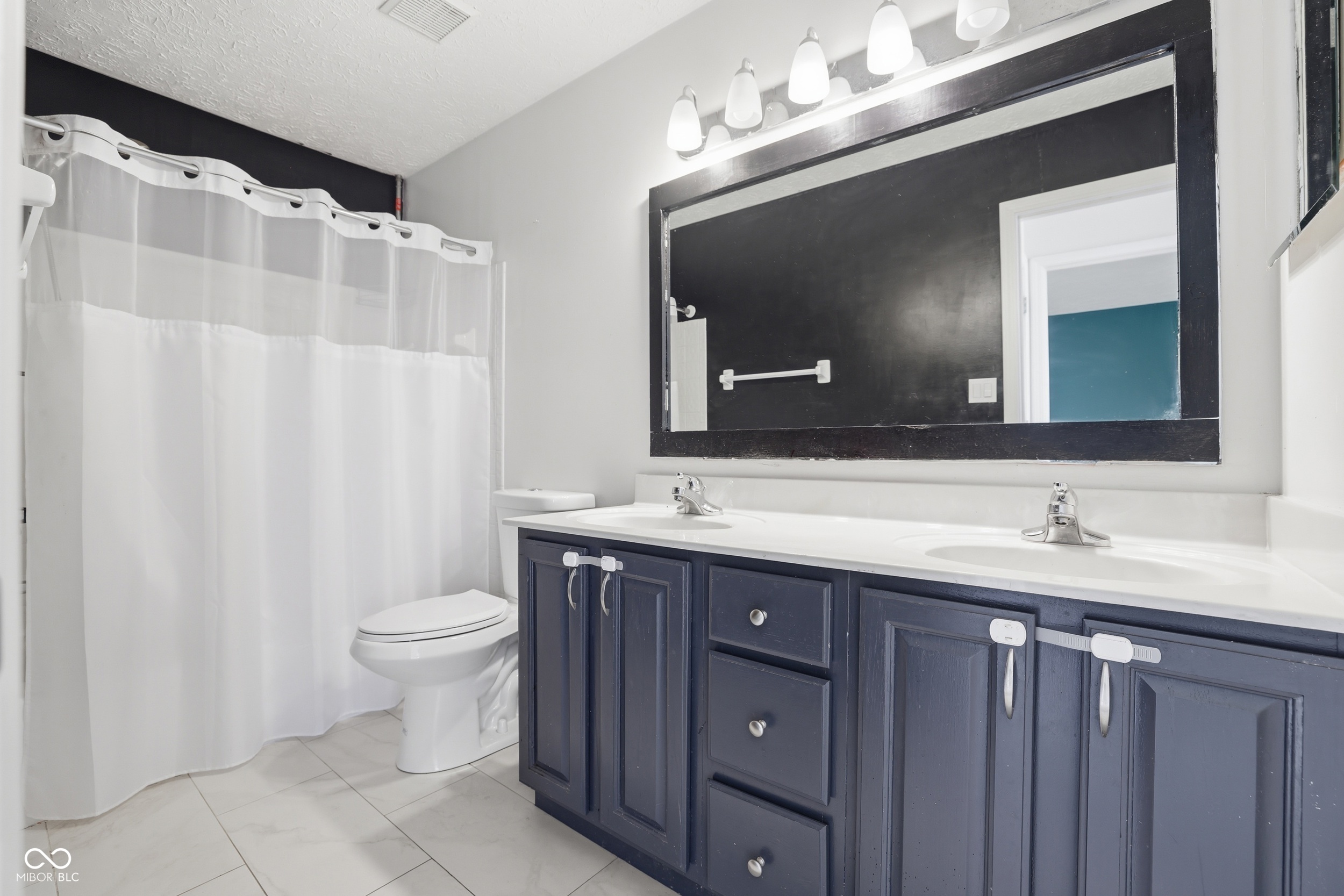 11224 Echo Ridge Lane Indianapolis, IN 46236 - Photo 38 of 43