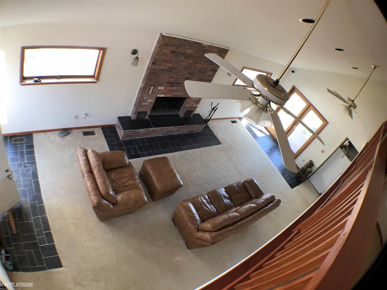 8760 Lakeshore Road Fort Gratiot, MI 48059 - Photo 12 of 33 31345288-11.JPG