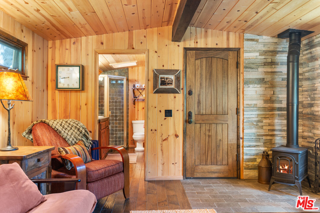 3217 Canon Place Topanga, CA 90290 - Photo 31 of 49 a outdoor space with patio furniture