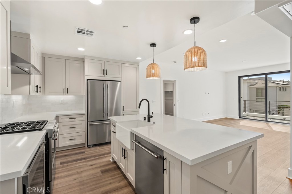1101 Catania Court, Unit 202 Encinitas, CA 92024 - Photo 7 of 32