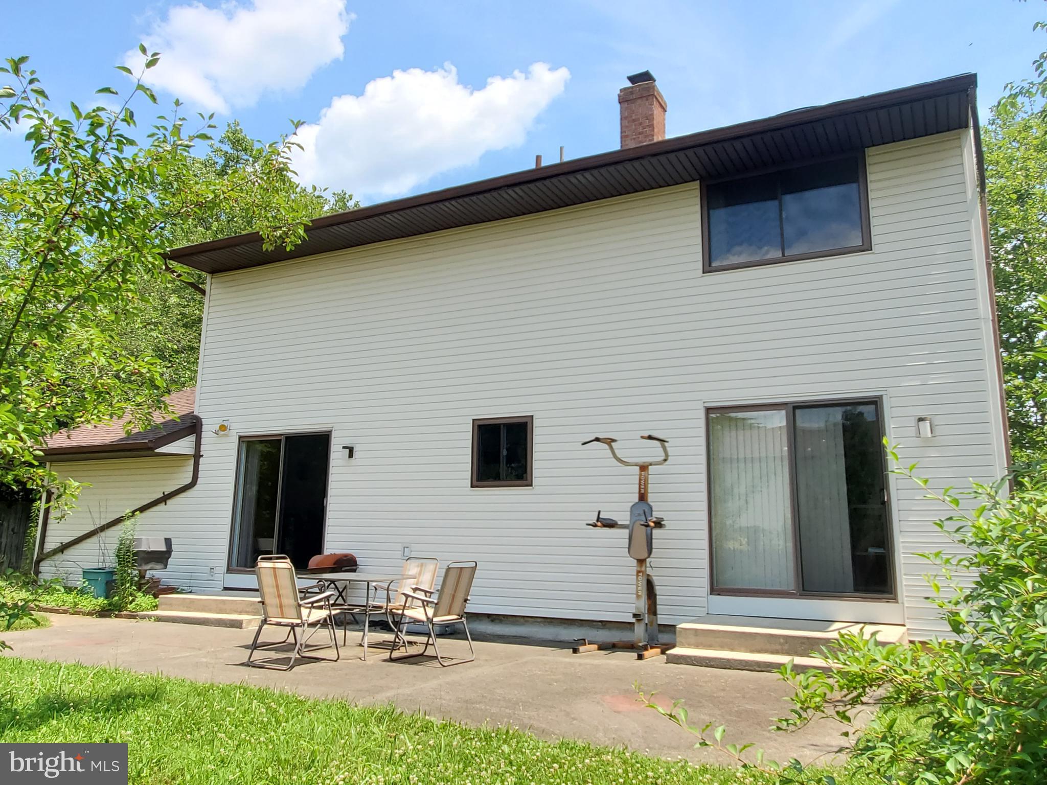 16 Overton Road East Windsor, NJ 08520 - Photo 25 of 31 The back of the house