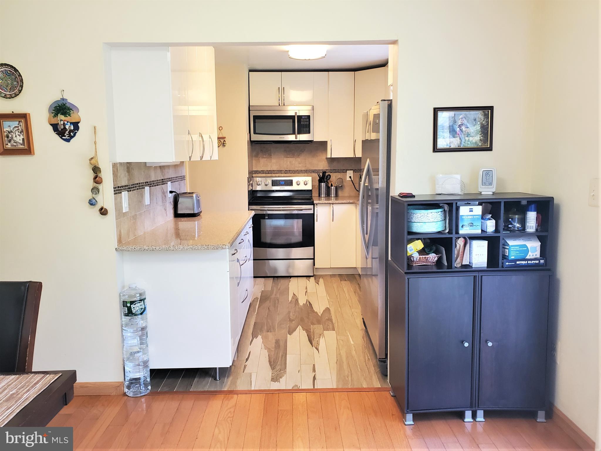 16 Overton Road East Windsor, NJ 08520 - Photo 10 of 31 Dining room / kitchen