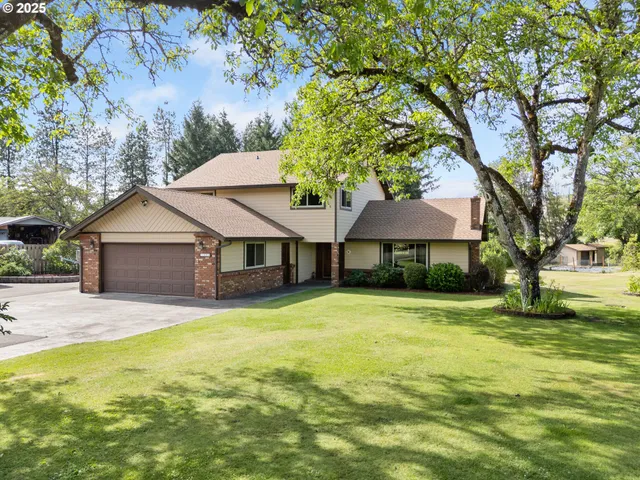 $800,000 | 1884 Wild River Drive, Roseburg, OR 97470