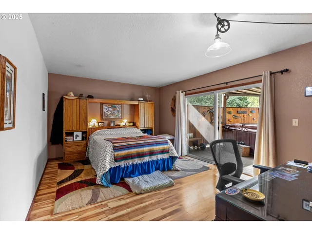 $800,000 | 1884 Wild River Drive, Roseburg, OR 97470