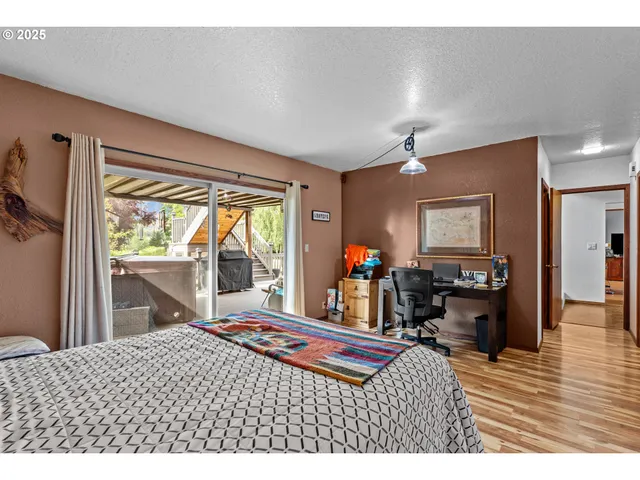 $800,000 | 1884 Wild River Drive, Roseburg, OR 97470