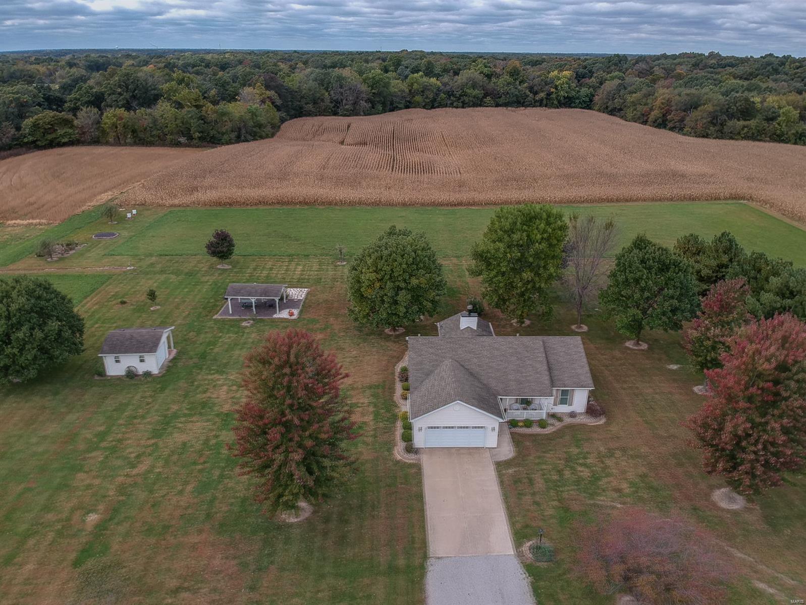5385 Loop Road Dorsey, IL 62021 - Photo 35 of 54