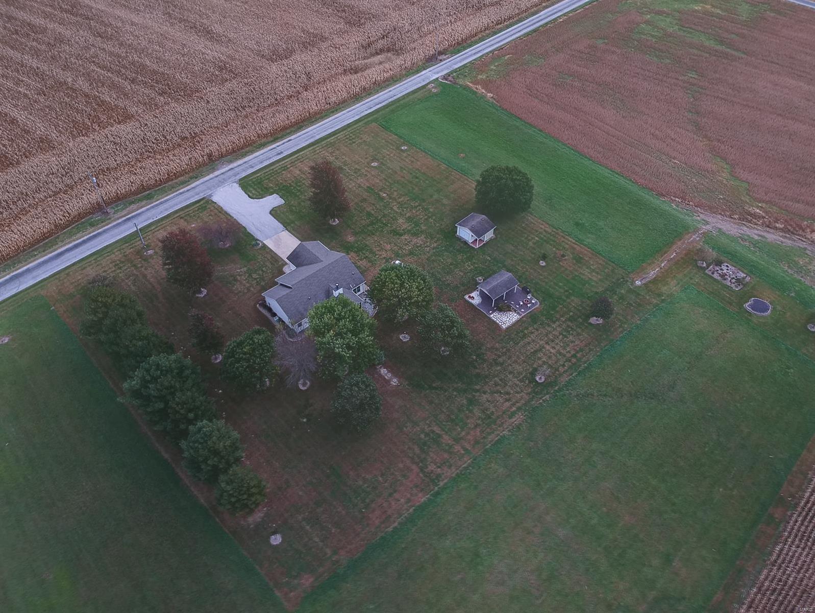 5385 Loop Road Dorsey, IL 62021 - Photo 45 of 54
