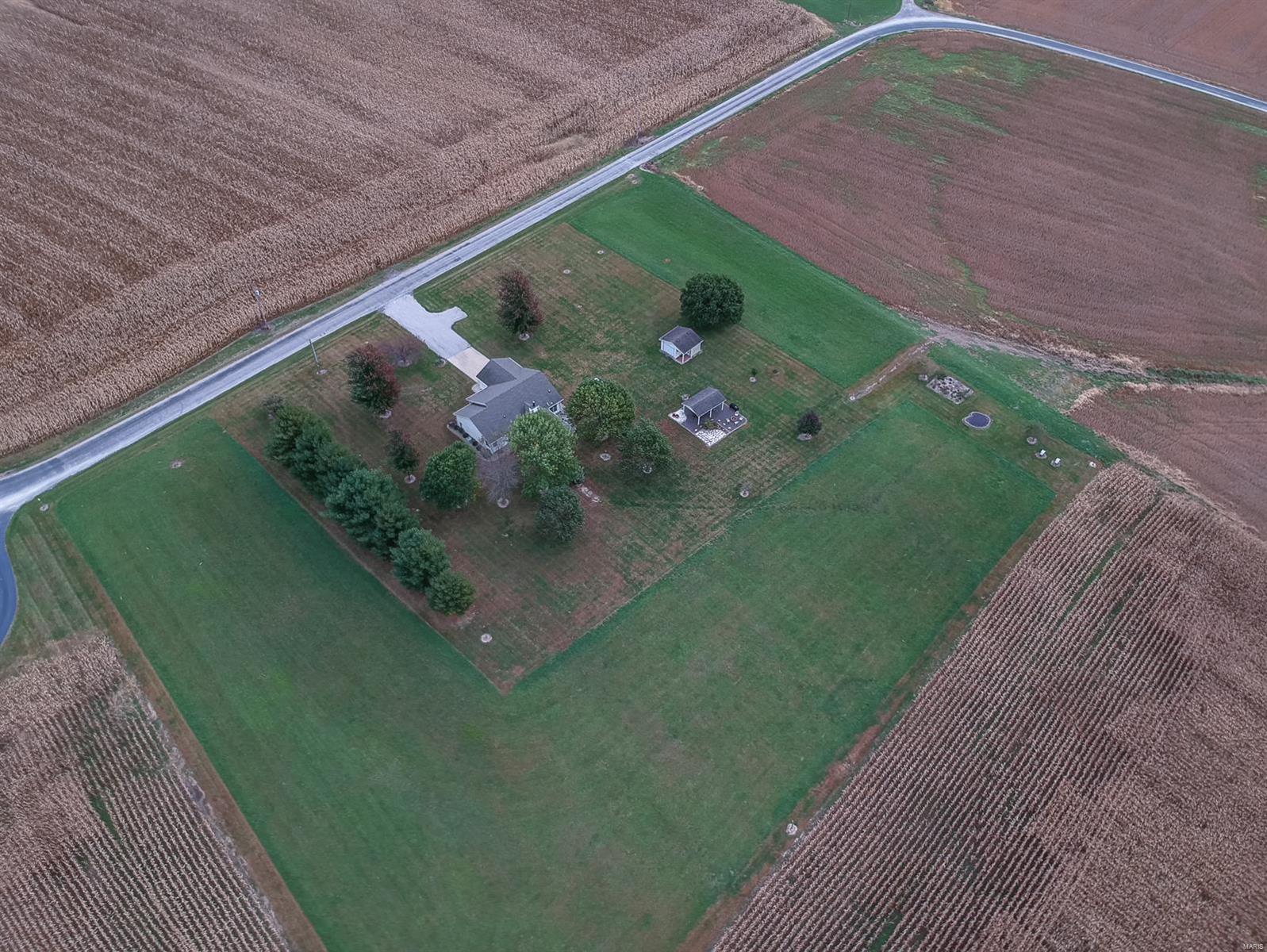5385 Loop Road Dorsey, IL 62021 - Photo 46 of 54