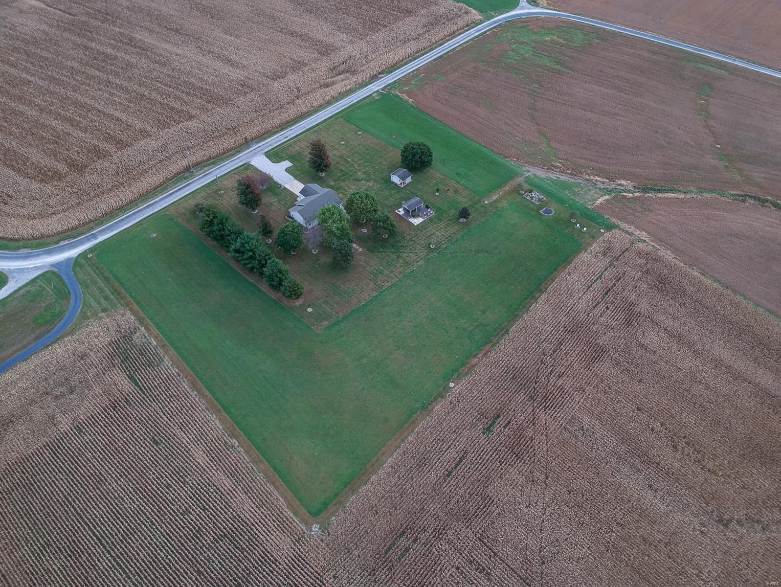 5385 Loop Road Dorsey, IL 62021 - Photo 47 of 54