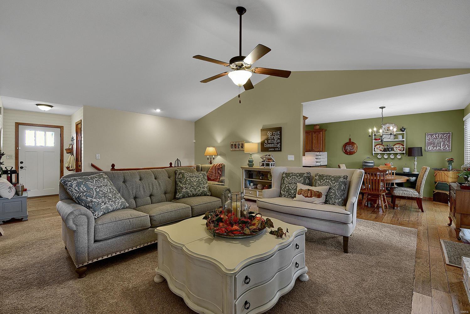 5385 Loop Road Dorsey, IL 62021 - Photo 6 of 54