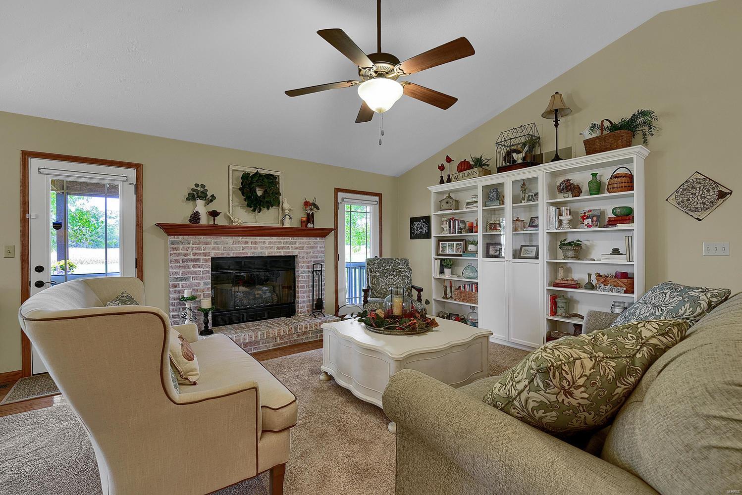 5385 Loop Road Dorsey, IL 62021 - Photo 8 of 54