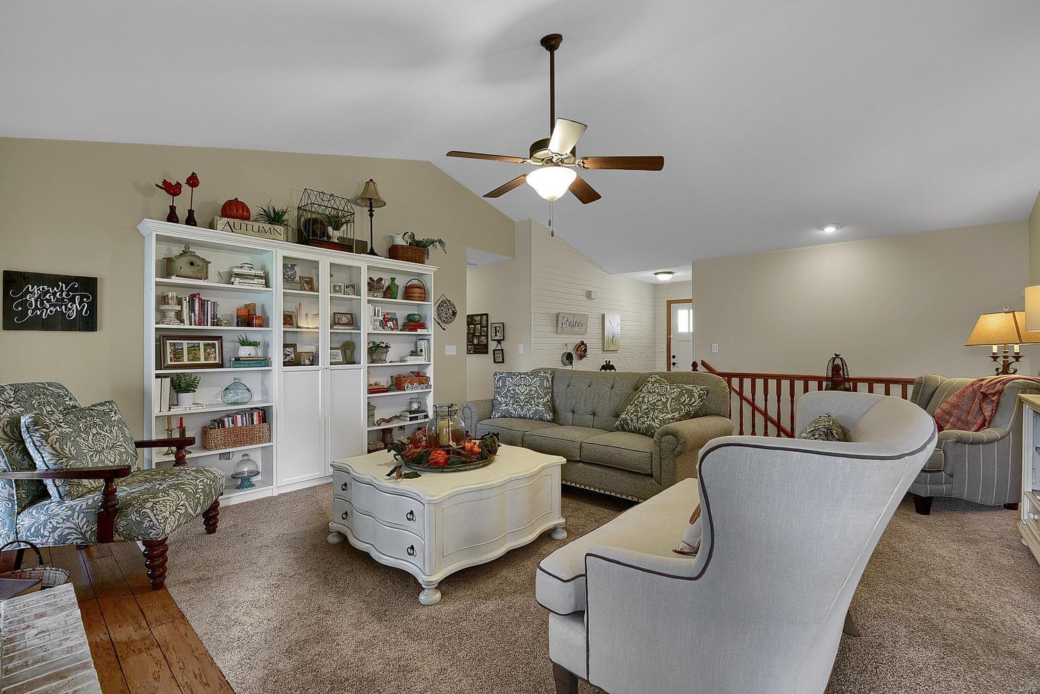 5385 Loop Road Dorsey, IL 62021 - Photo 9 of 54