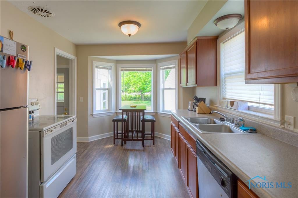 1728 Gilbert Road Toledo, OH 43614 - Photo 7 of 14 Gallery Image 7