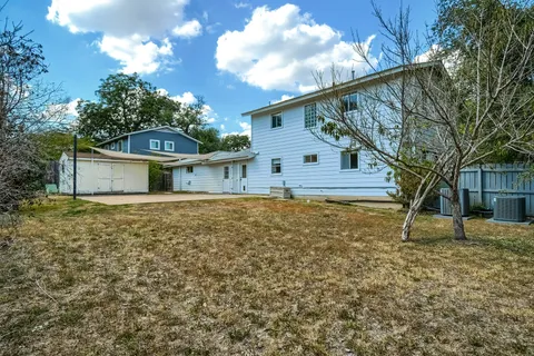 $2,500 | 1011 Berrywood Drive, Austin, TX 78753