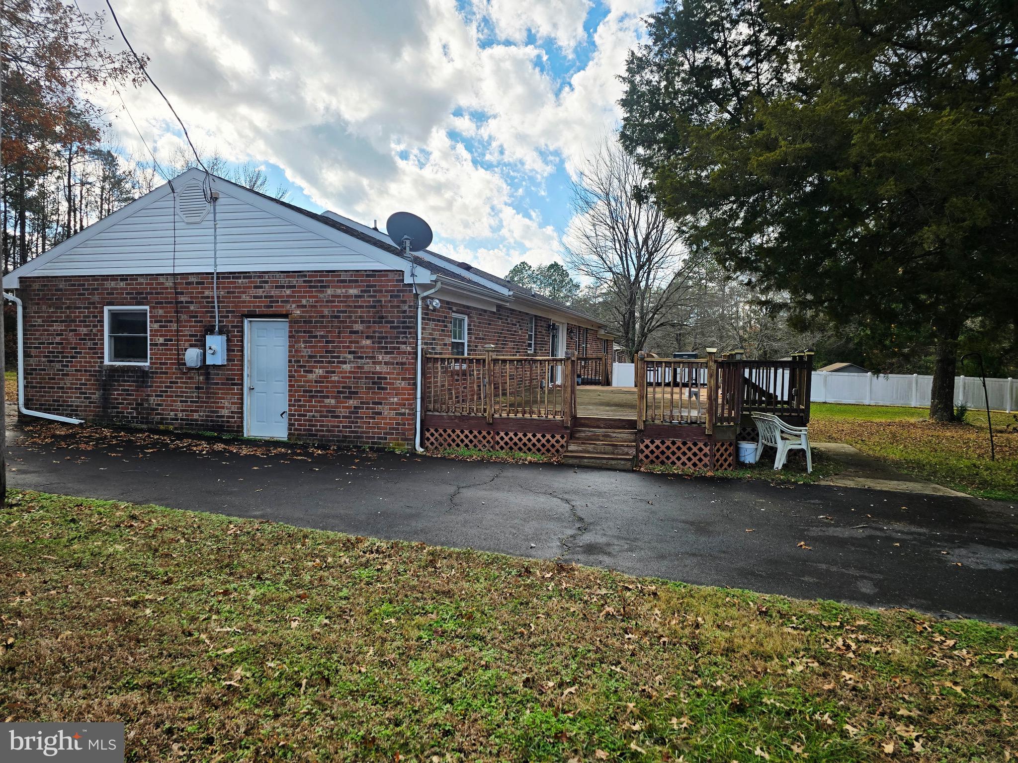 658 Islington Road Warsaw, VA 22572 - Photo 5 of 6 Gallery Image 5