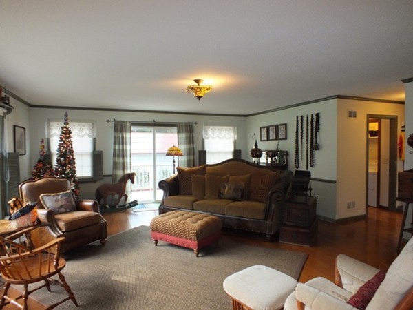 83 Hillside Road Deerfield, MA 01373 - Photo 10 of 30 Gallery Image 10